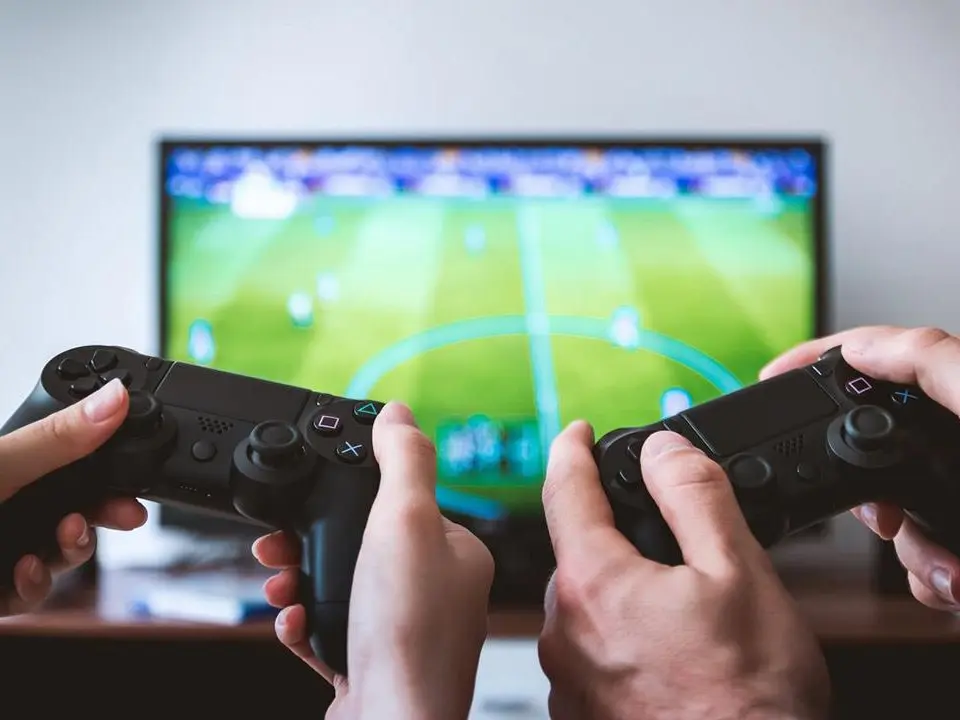 Sony Reportedly Plans to End PlayStation Game Discs and Shift to Digital Downloads